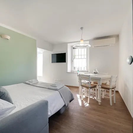 Apartment Lanterna *